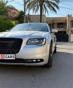 كرايسلر 300